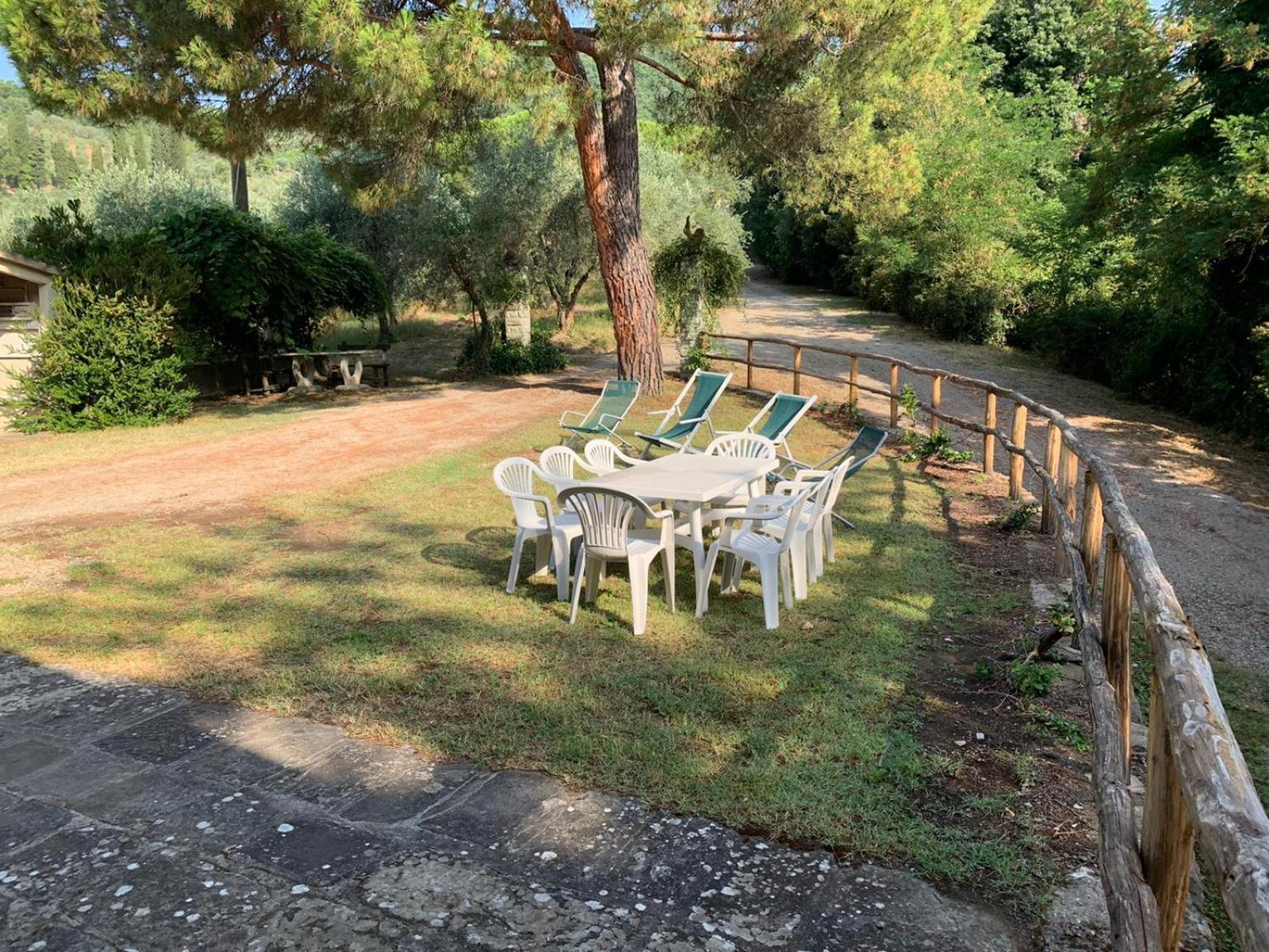 Agriturismo Fattoria Celle Figline Valdarno Ruang foto